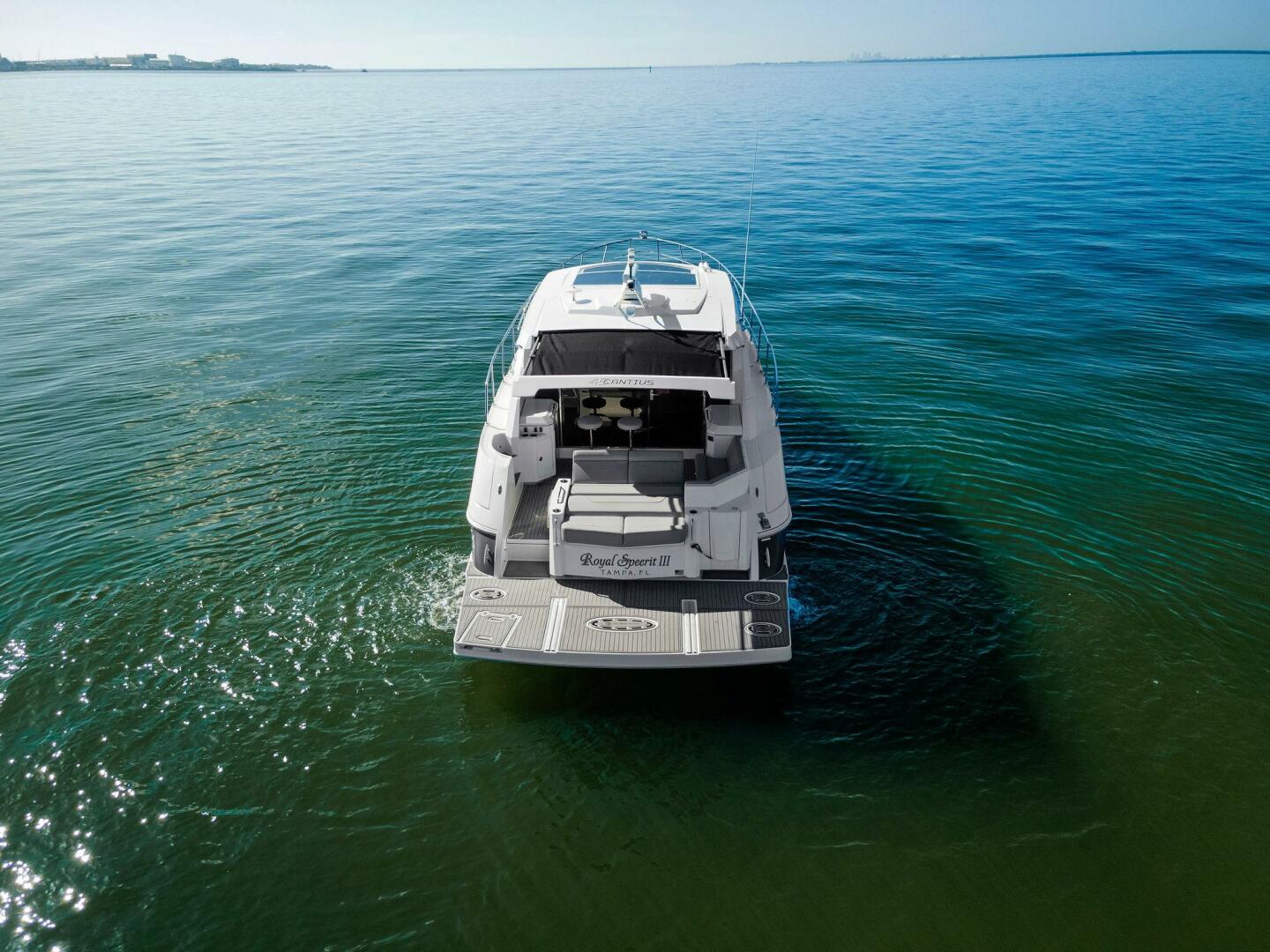 Slide: The Image of Cruisers Yachts 45 Cantius 2018 - 4007901