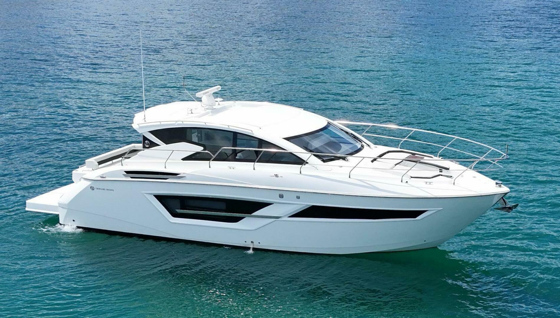 Slide: The Image of Cruisers Yachts 46 Cantius 2019 - 5488928