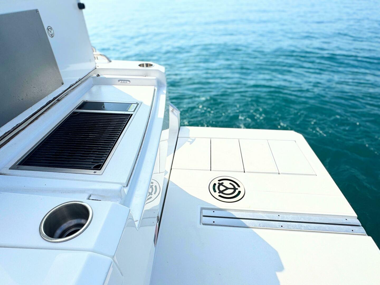 Slide: The Image of Cruisers Yachts 46 Cantius 2019 - 5488934