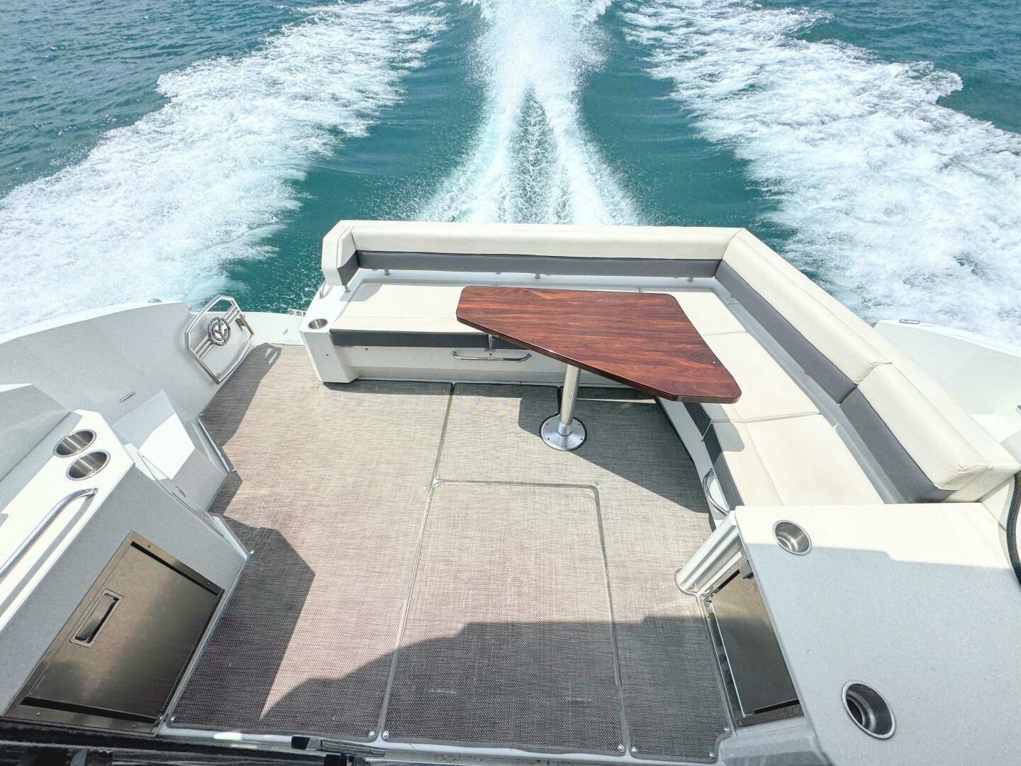 Slide: The Image of Cruisers Yachts 46 Cantius 2019 - 5488938