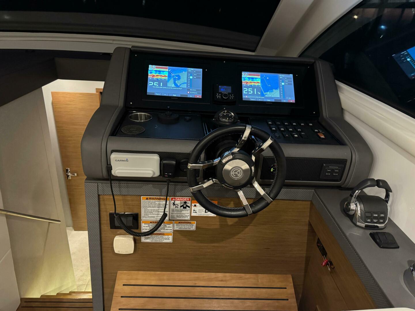 Slide: The Image of Cruisers Yachts 46 Cantius 2019 - 5488955