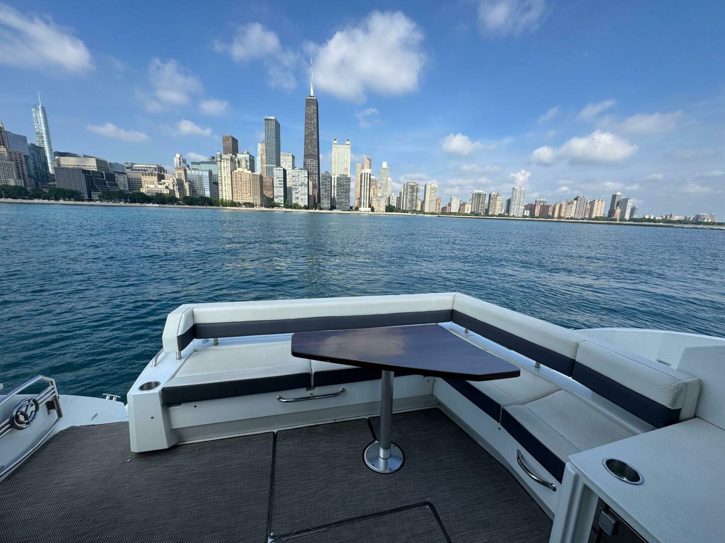 Slide: The Image of Cruisers Yachts 46 Cantius 2019 - 5488958