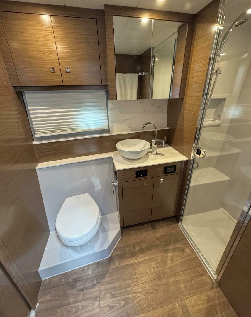 Slide: The Image of Cruisers Yachts 46 Cantius 2019 - 5488965