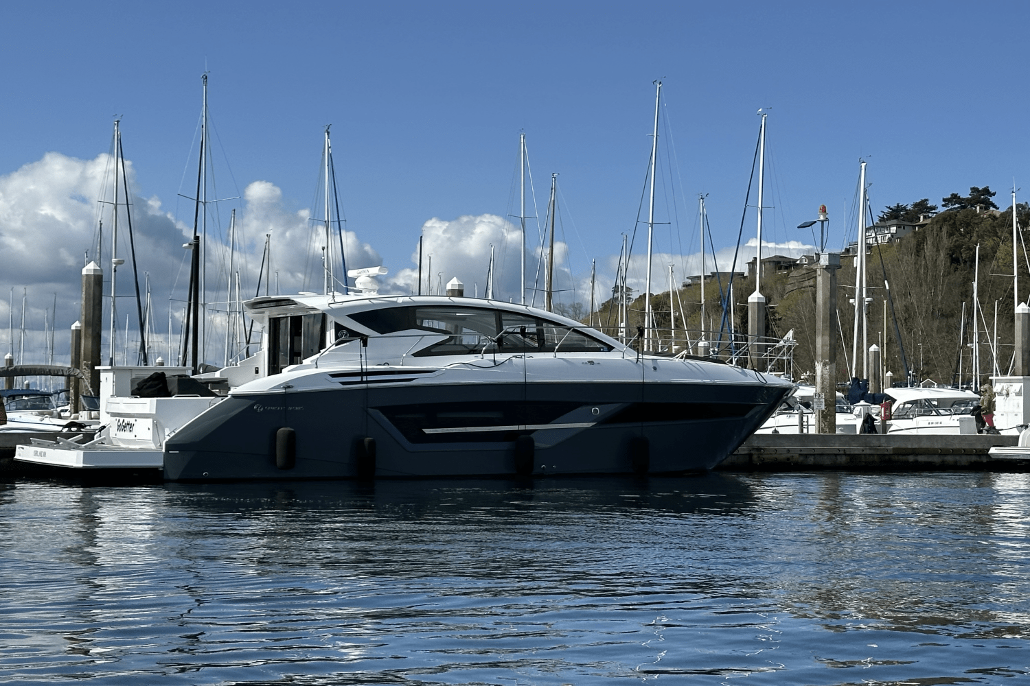 Slide: The Image of Cruisers Yachts 46 CANTIUS 2023 - 0