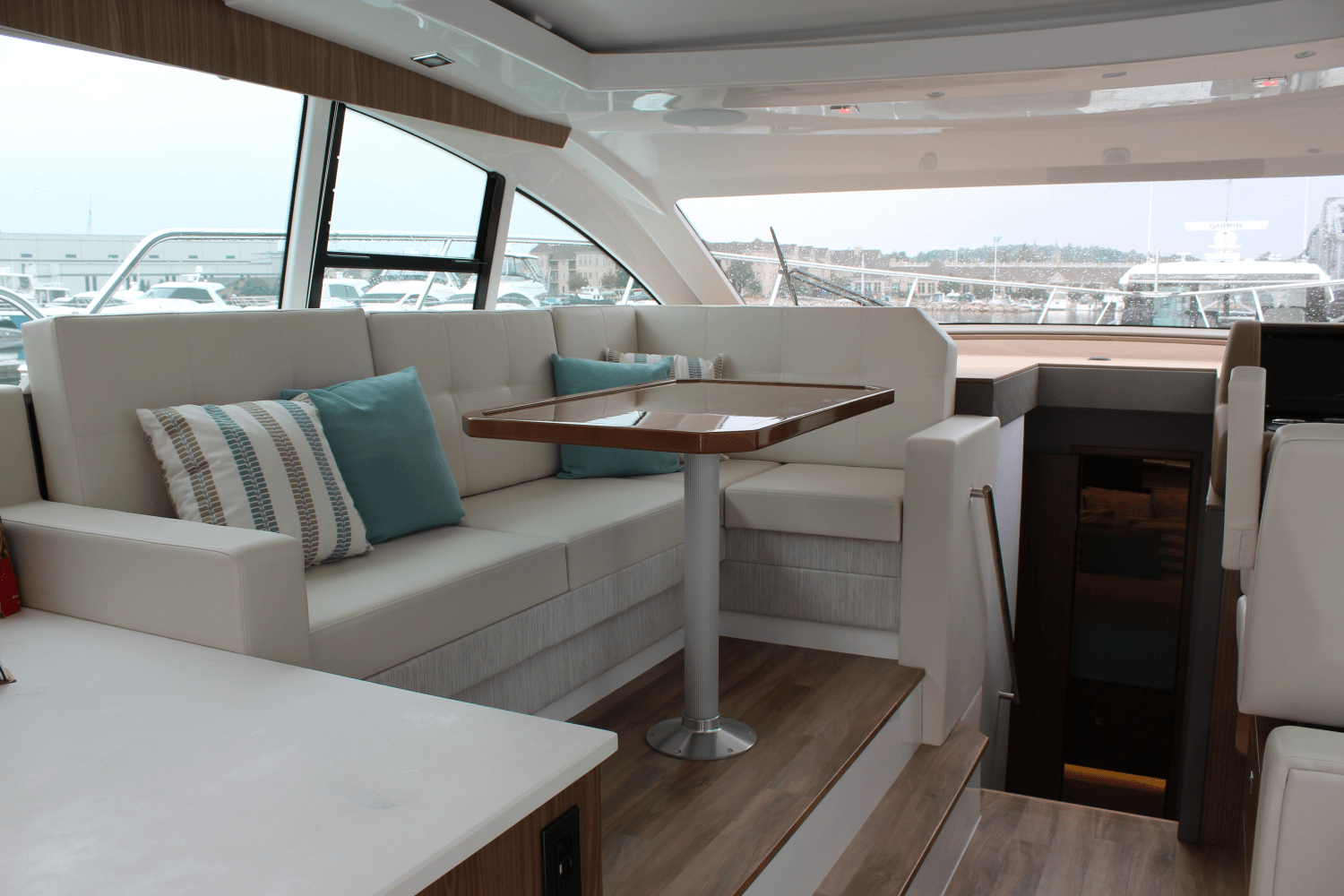 Slide: The Image of Cruisers Yachts 46 Cantius 2025 - 14