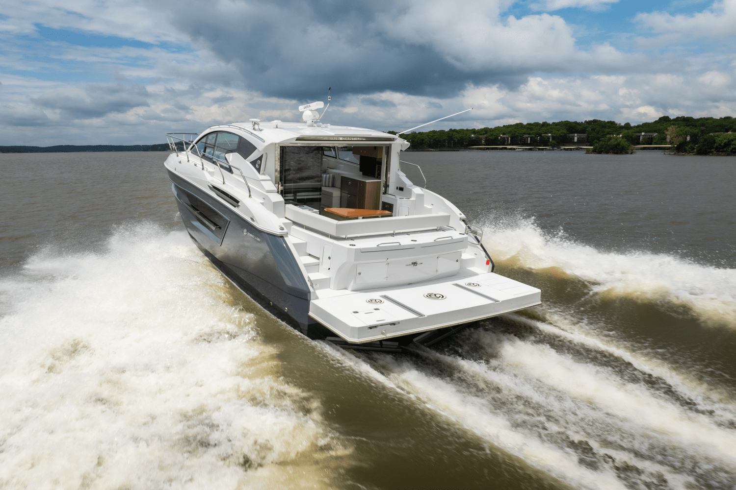 Slide: The Image of Cruisers Yachts 46 Cantius 2025 - 16