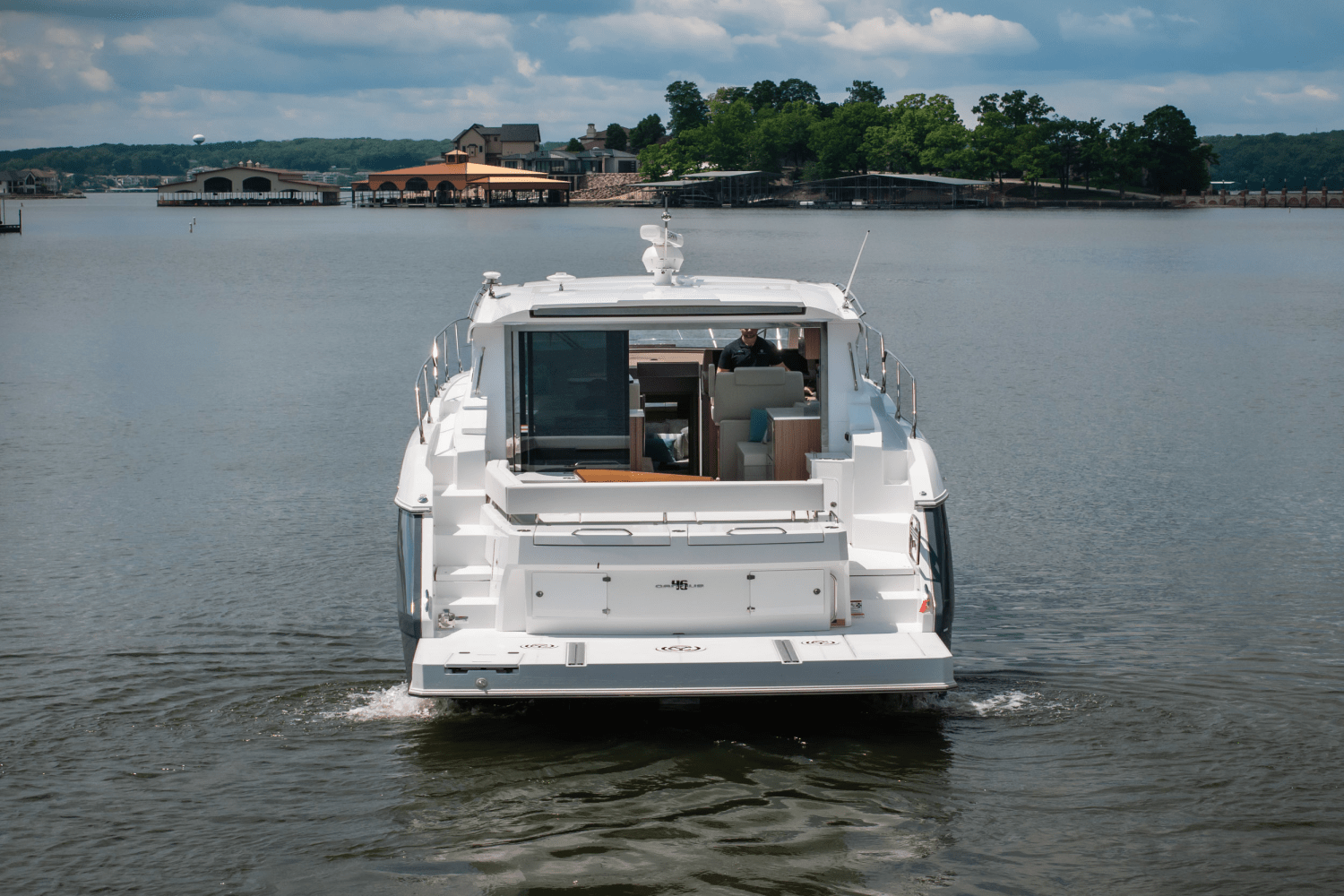 Slide: The Image of Cruisers Yachts 46 Cantius 2025 - 18