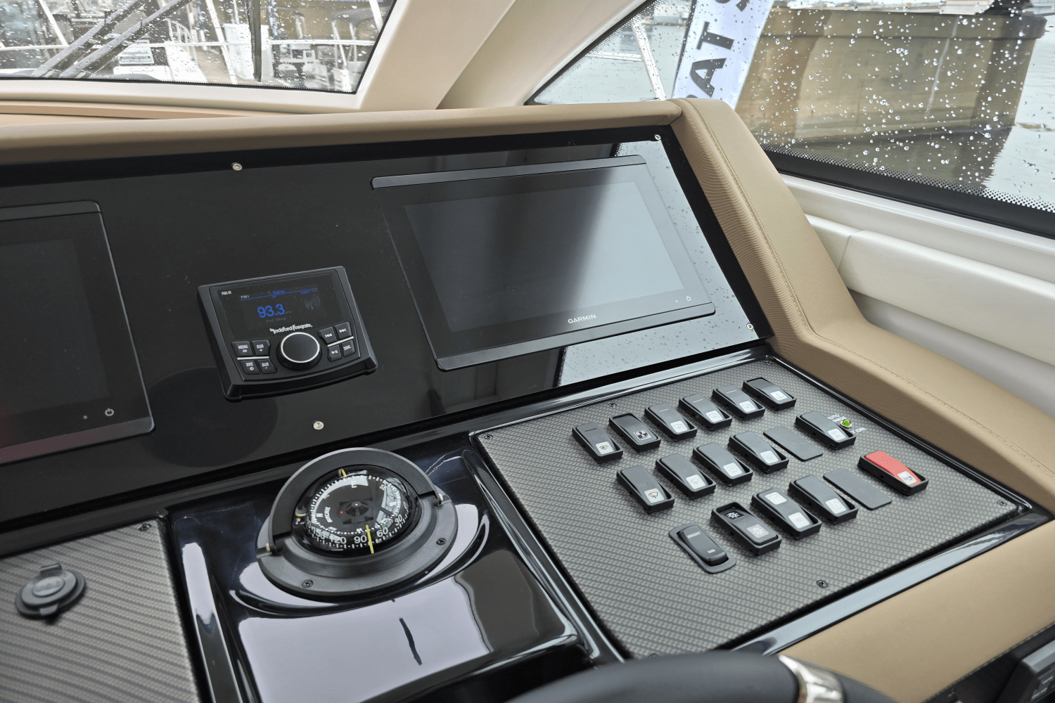Slide: The Image of Cruisers Yachts 46 Cantius 2025 - 19