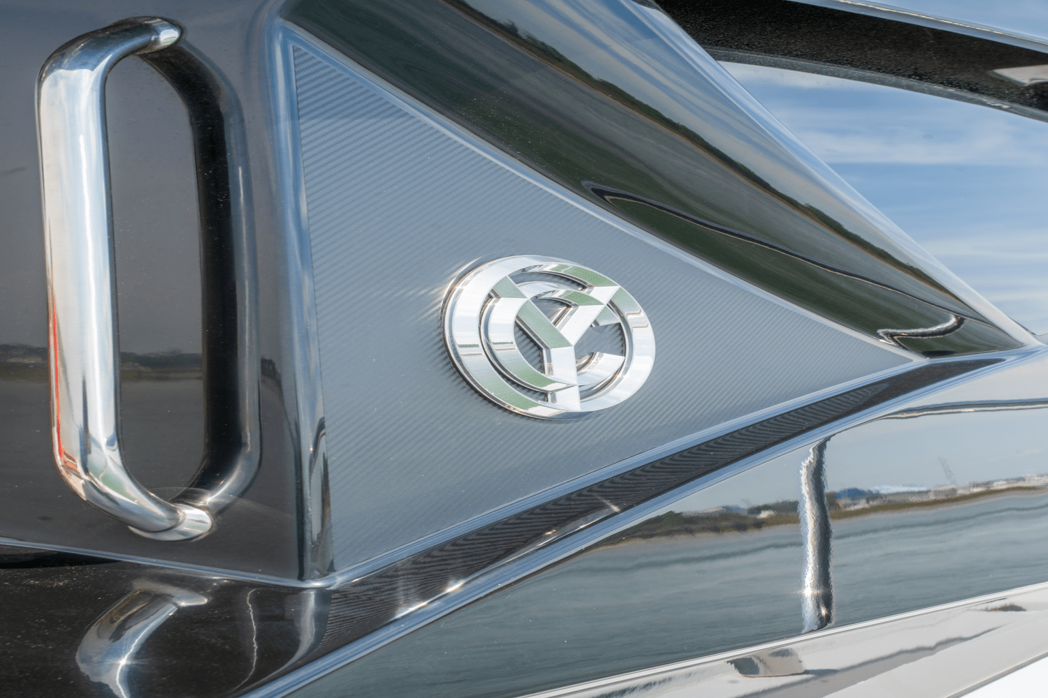 Slide: The Image of Cruisers Yachts 46 Cantius 2025 - 19