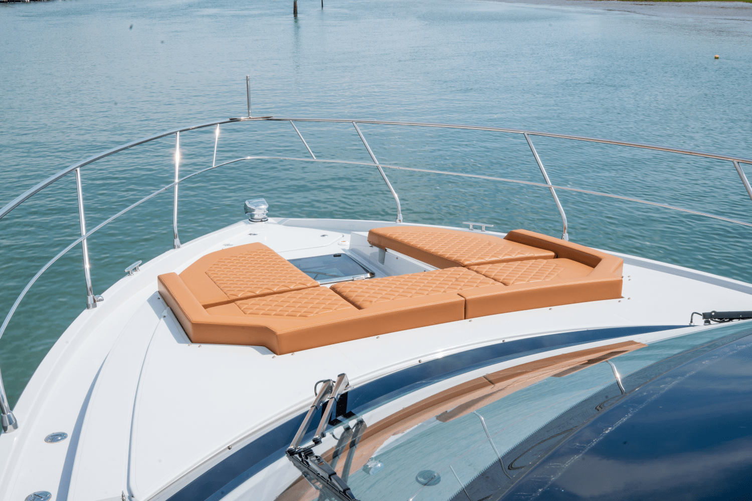 Slide: The Image of Cruisers Yachts 46 Cantius 2025 - 26