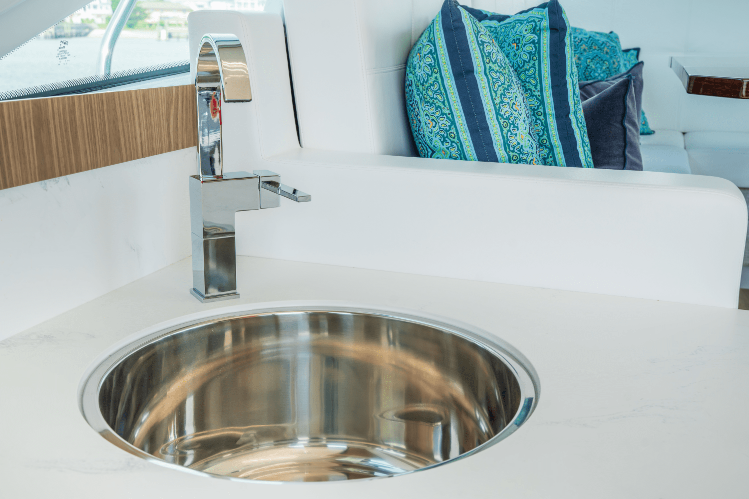 Slide: The Image of Cruisers Yachts 46 Cantius 2025 - 34