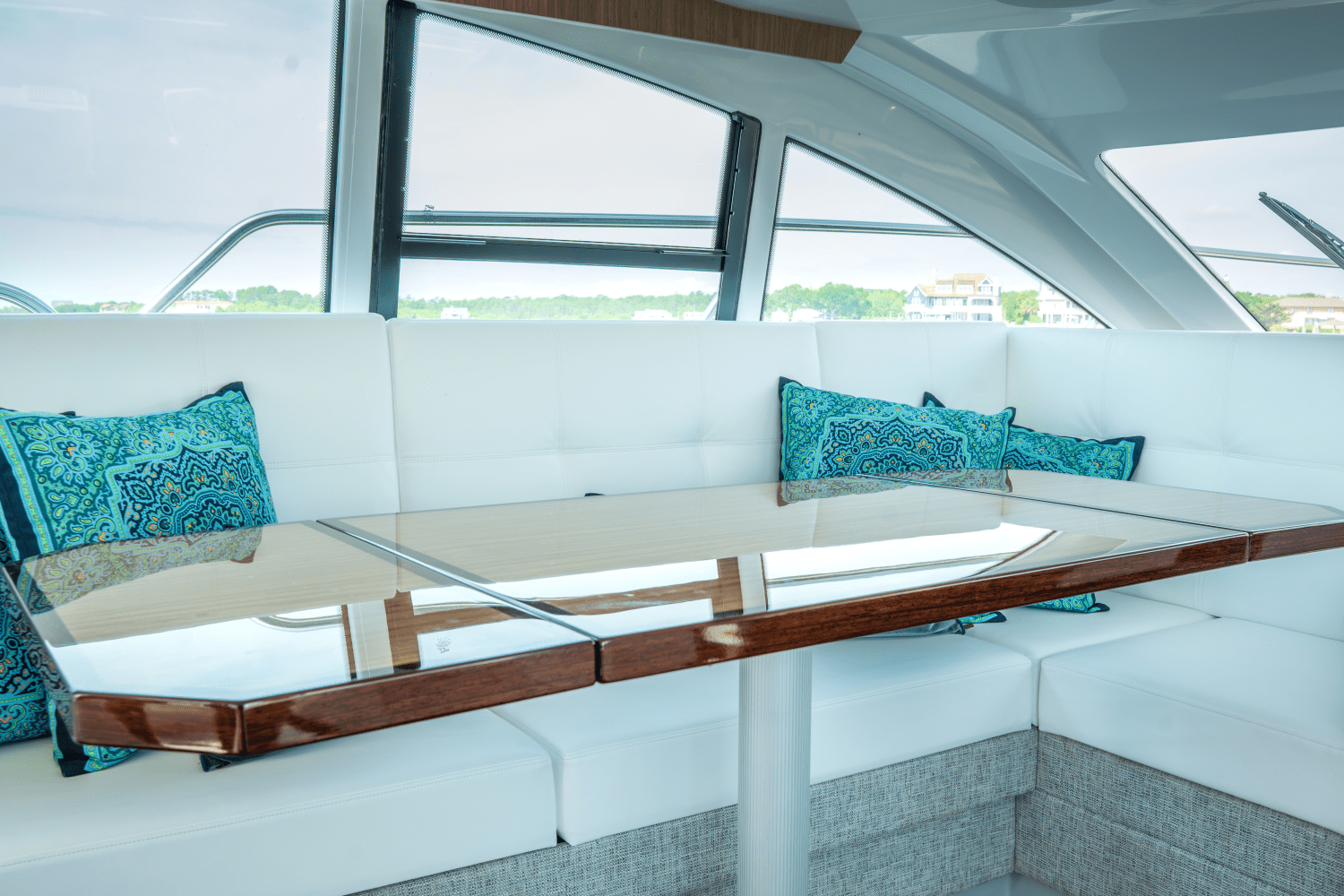 Slide: The Image of Cruisers Yachts 46 Cantius 2025 - 38