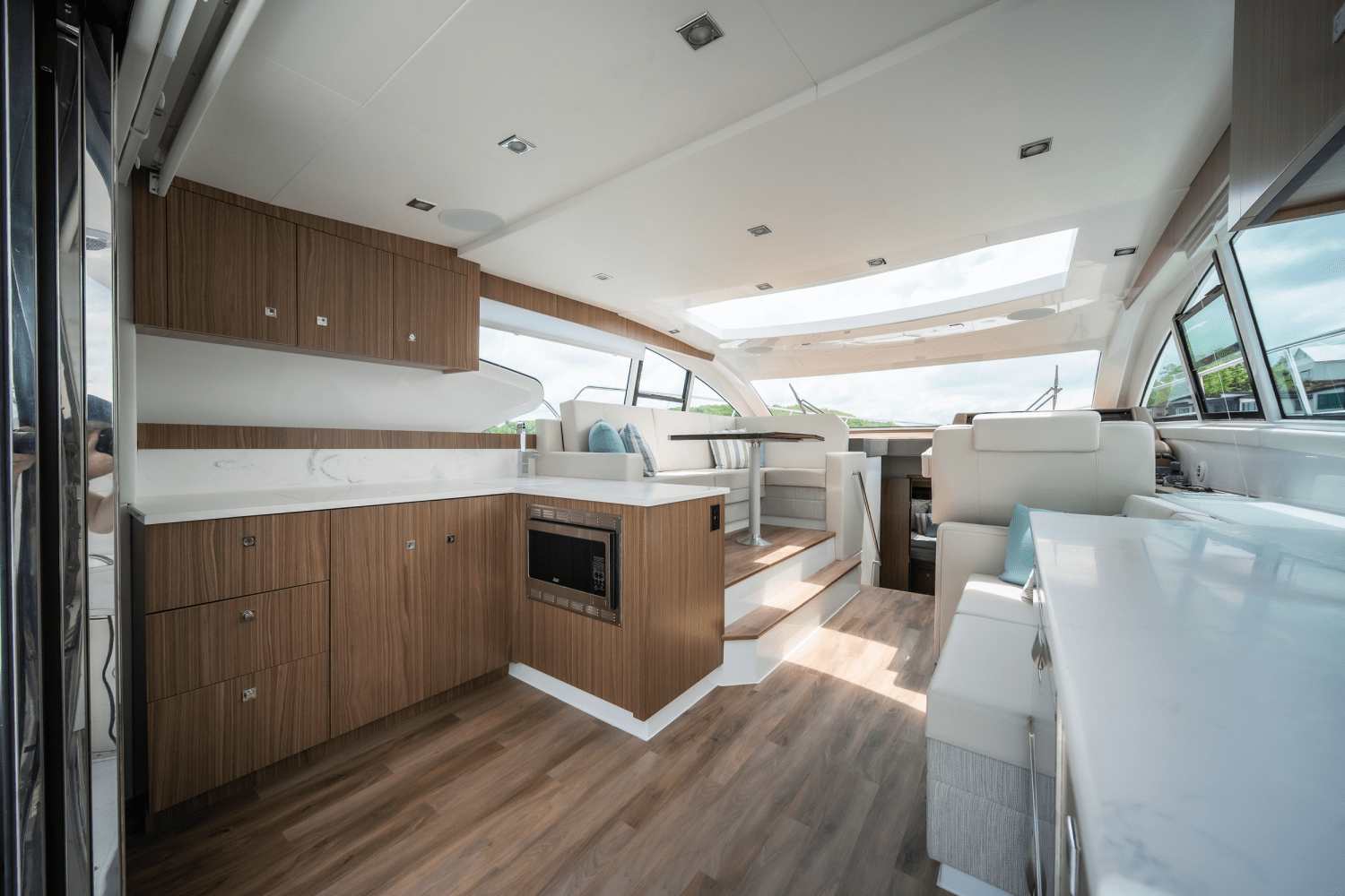 Slide: The Image of Cruisers Yachts 46 Cantius 2025 - 38