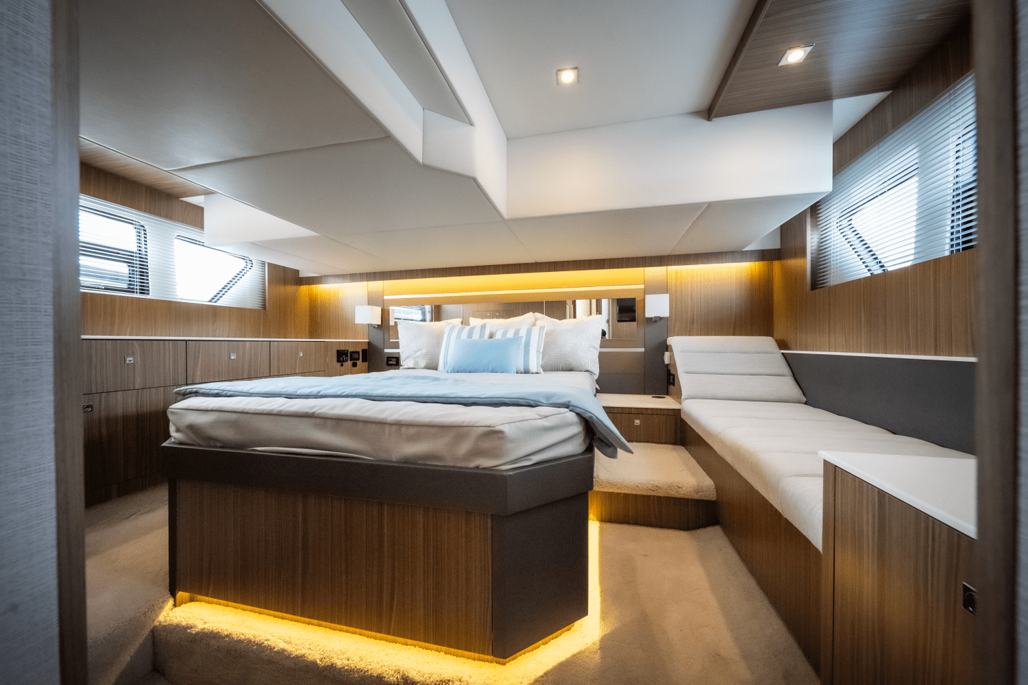 Slide: The Image of Cruisers Yachts 46 Cantius 2025 - 44