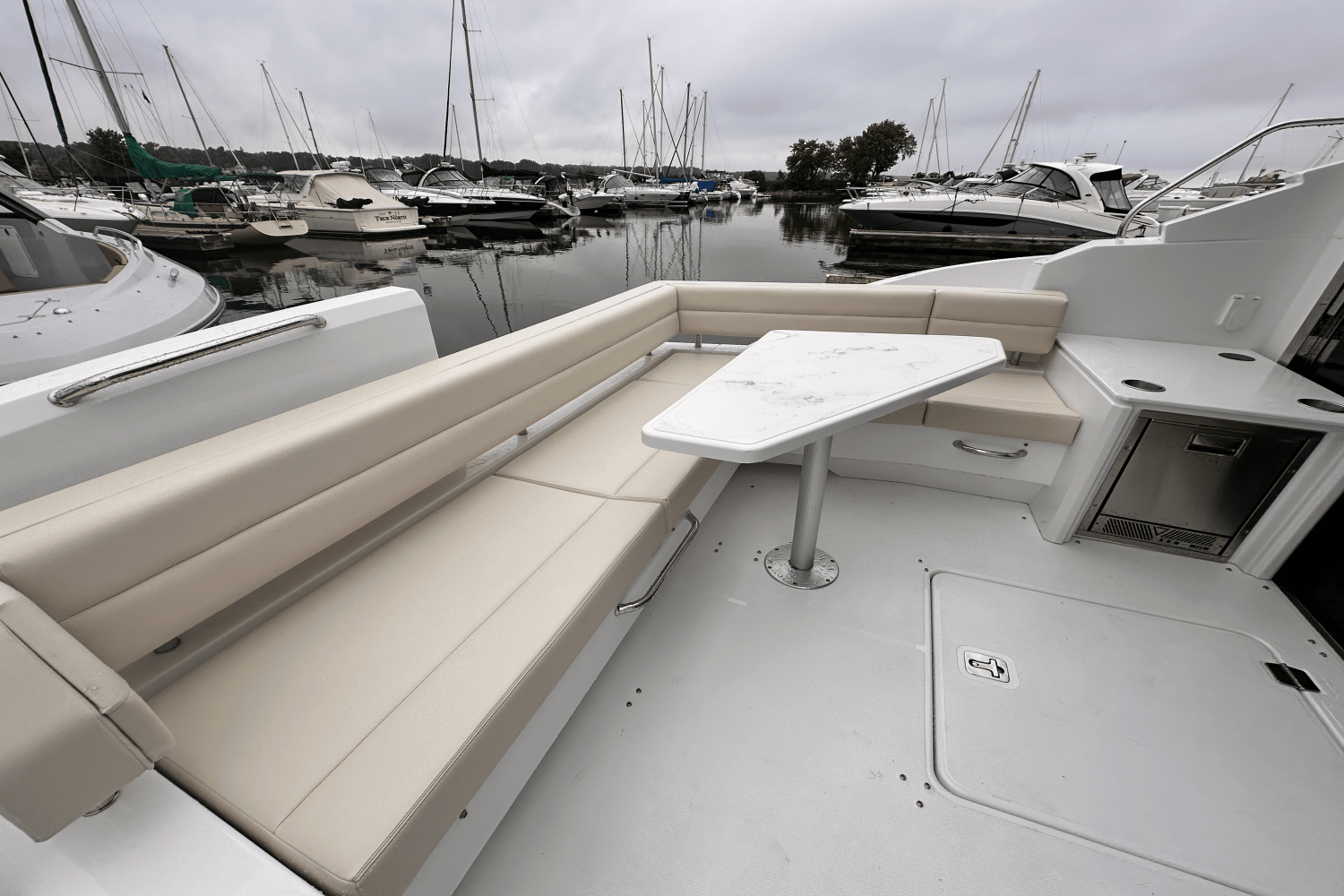 Slide: The Image of Cruisers Yachts 46 Cantius 2025 - 5