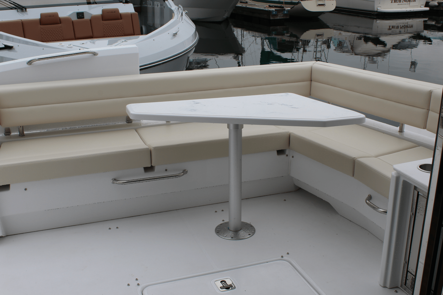 Slide: The Image of Cruisers Yachts 46 Cantius 2025 - 6