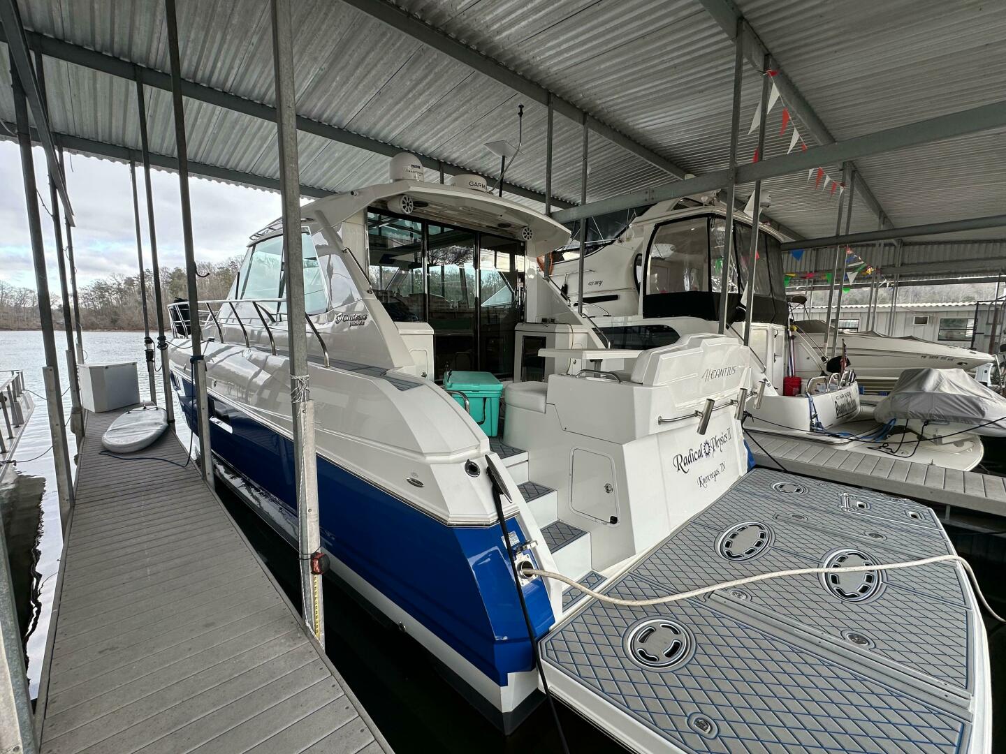 Slide: The Image of Cruisers Yachts 48 Cantius 2012 - 5001581