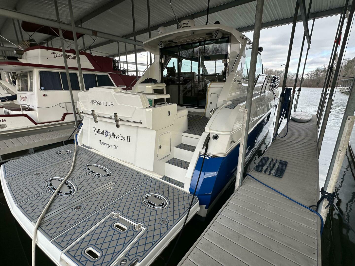 Slide: The Image of Cruisers Yachts 48 Cantius 2012 - 5001585
