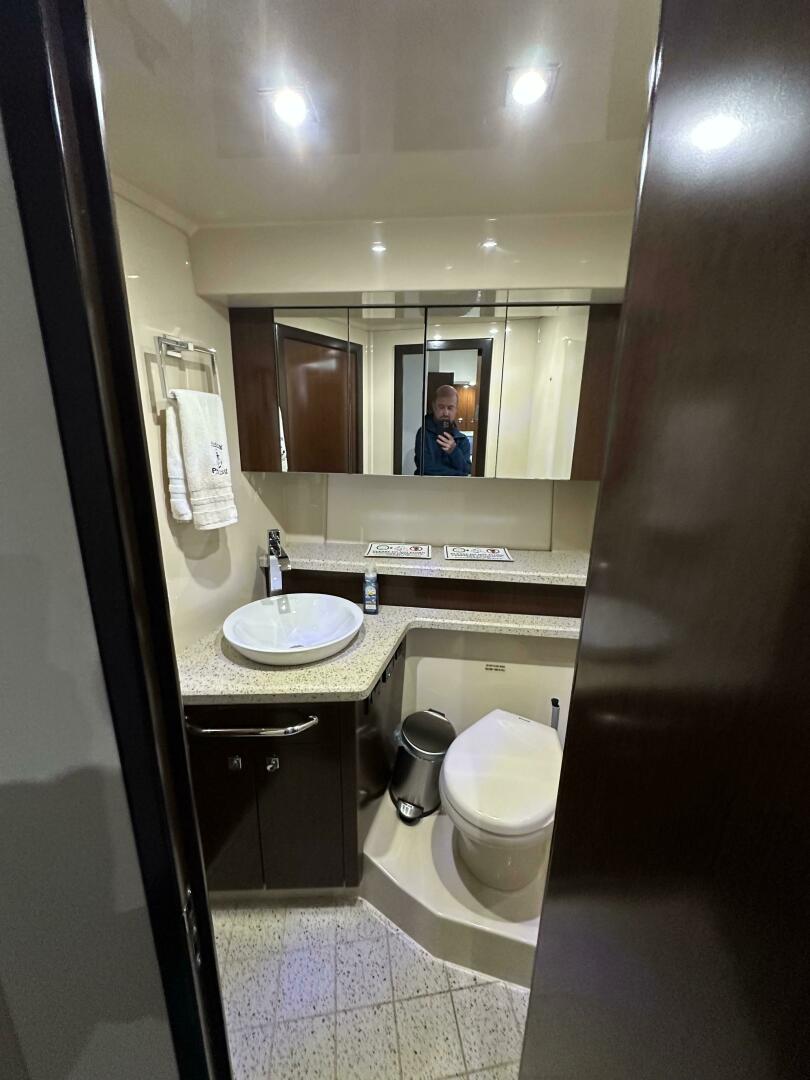 Slide: The Image of Cruisers Yachts 48 Cantius 2012 - 5001596