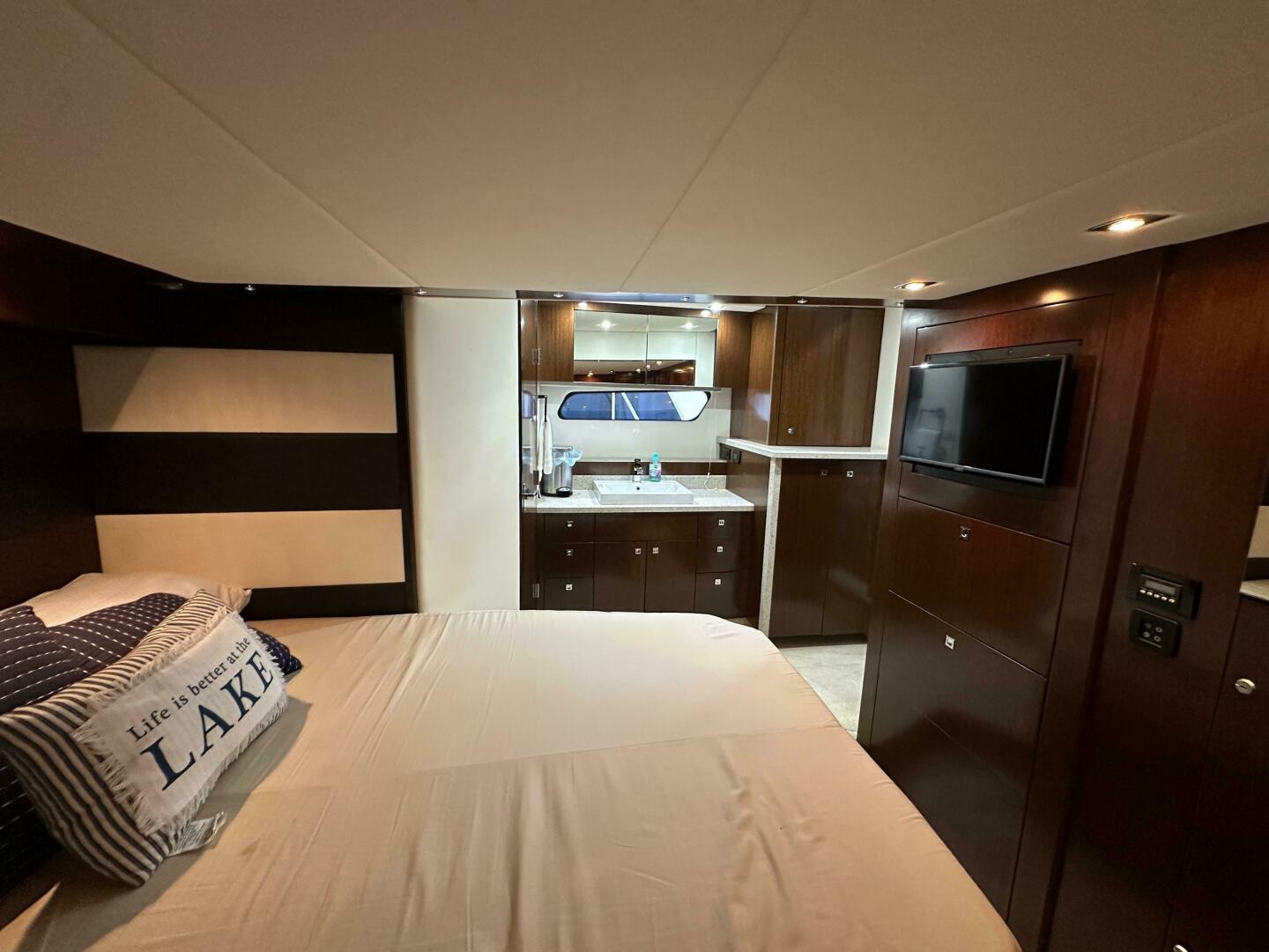 Slide: The Image of Cruisers Yachts 48 Cantius 2012 - 5001602