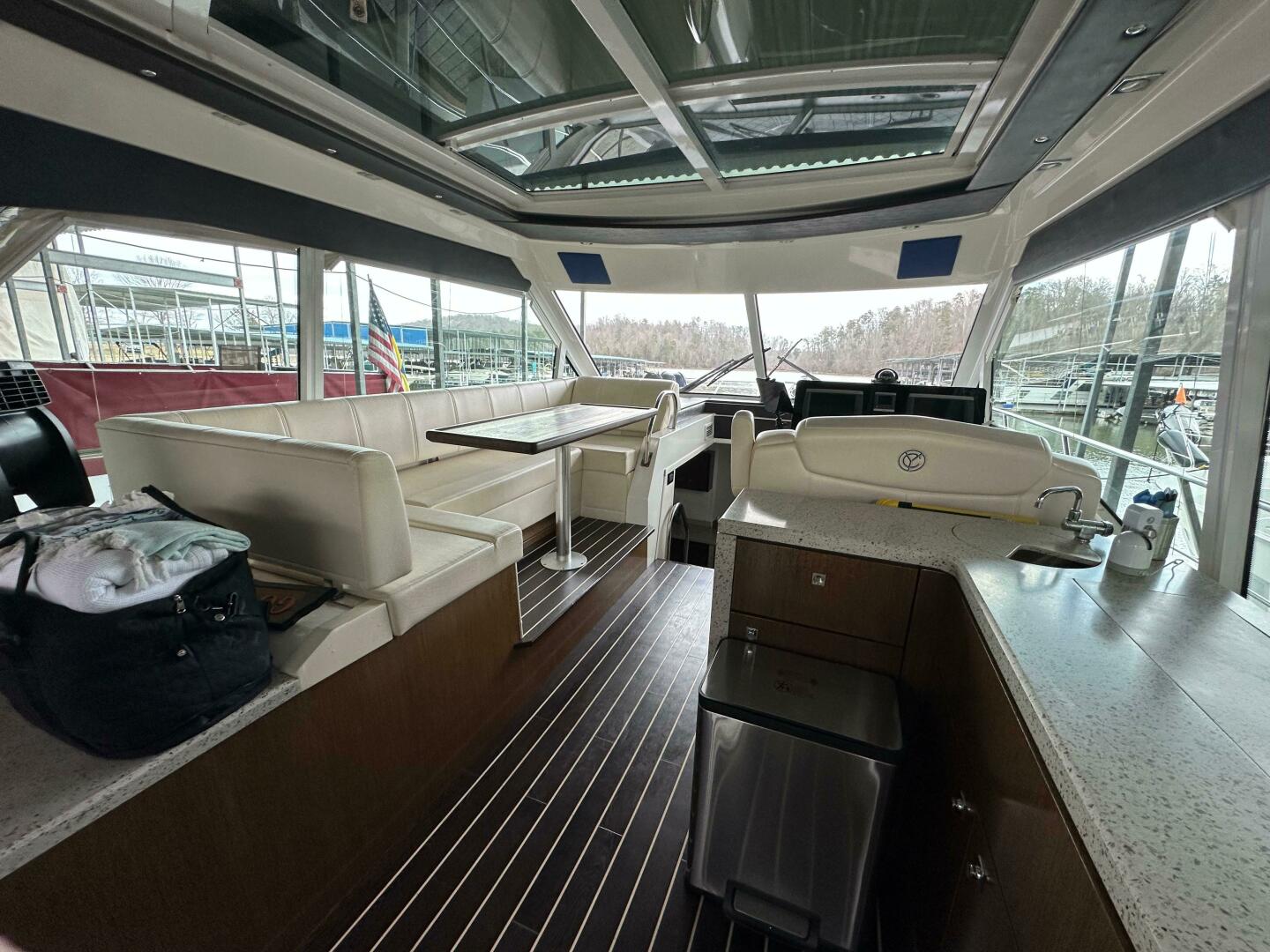 Slide: The Image of Cruisers Yachts 48 Cantius 2012 - 5001607