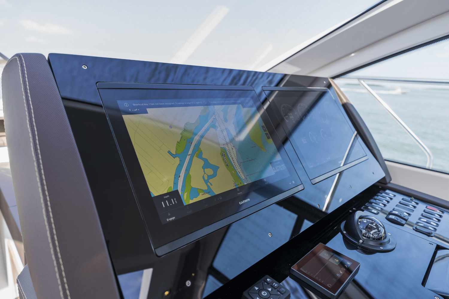 Slide: The Image of Cruisers Yachts 50 Cantius 2024 - 11