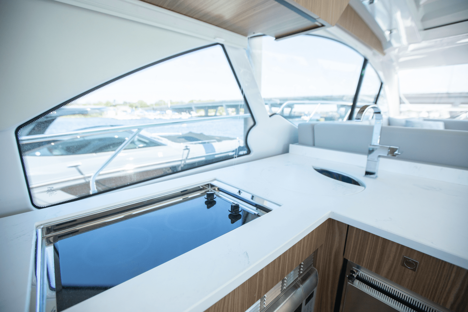 Slide: The Image of Cruisers Yachts 50 Cantius 2024 - 33