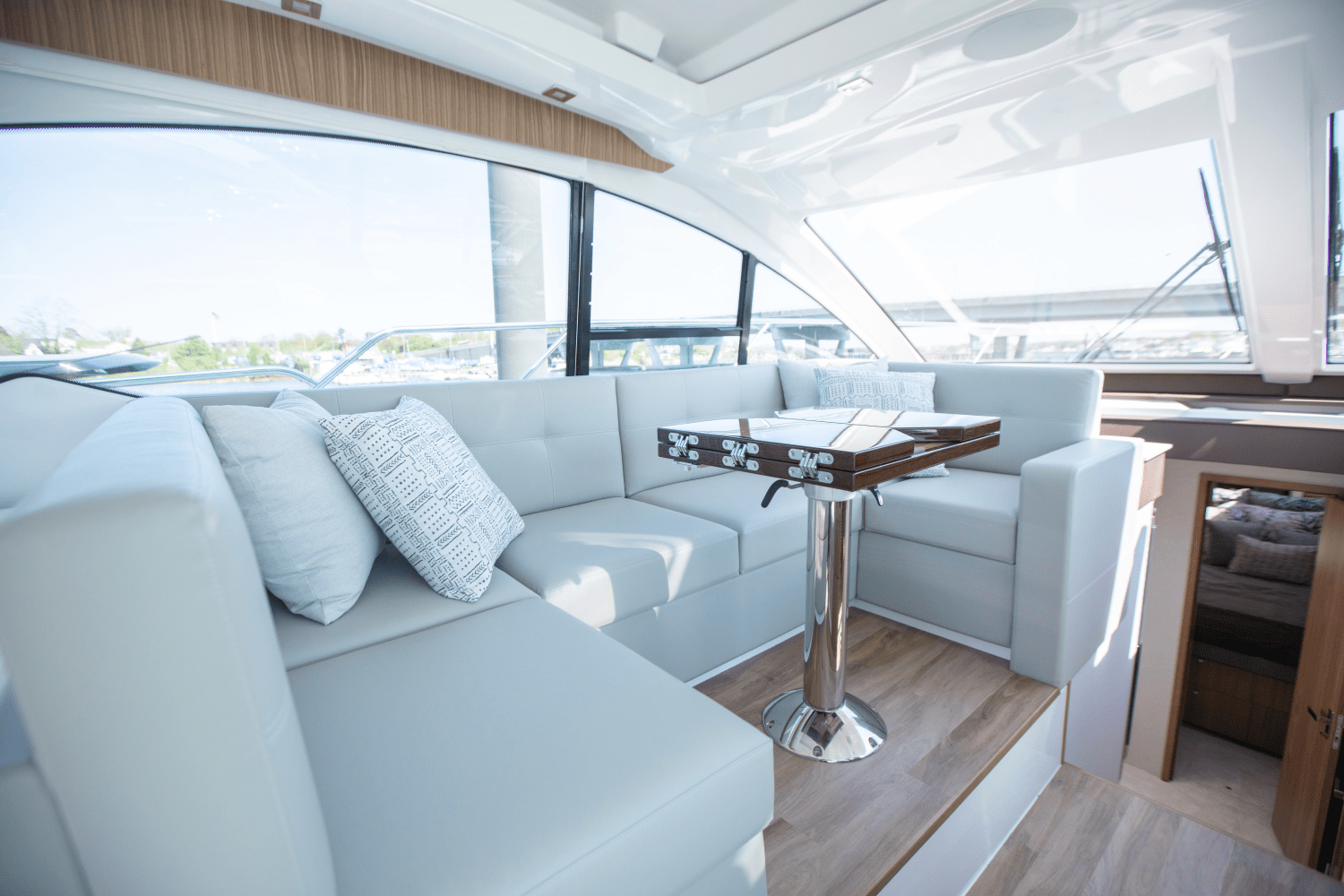 Slide: The Image of Cruisers Yachts 50 Cantius 2024 - 40