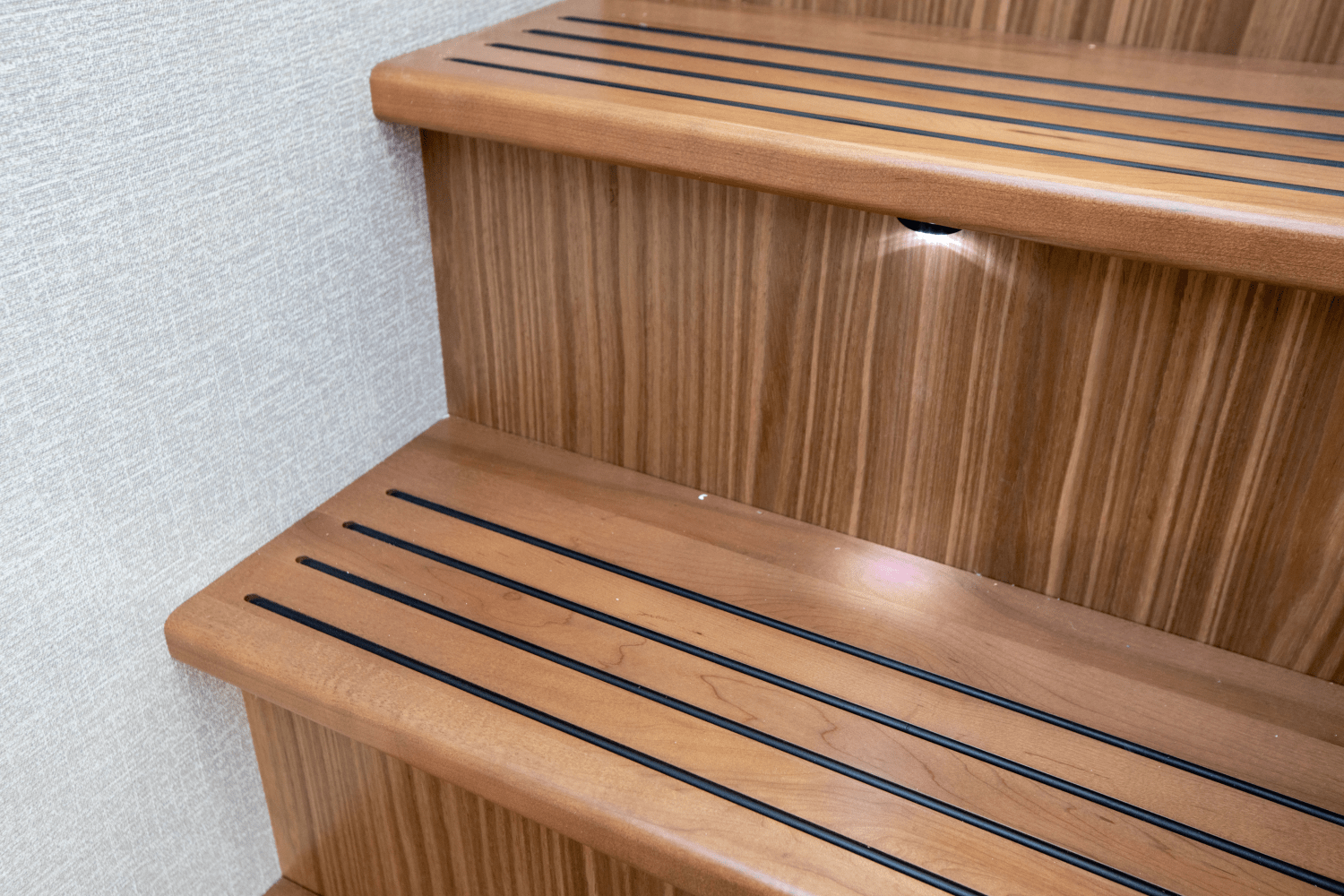 Slide: The Image of Cruisers Yachts 50 Cantius 2024 - 54