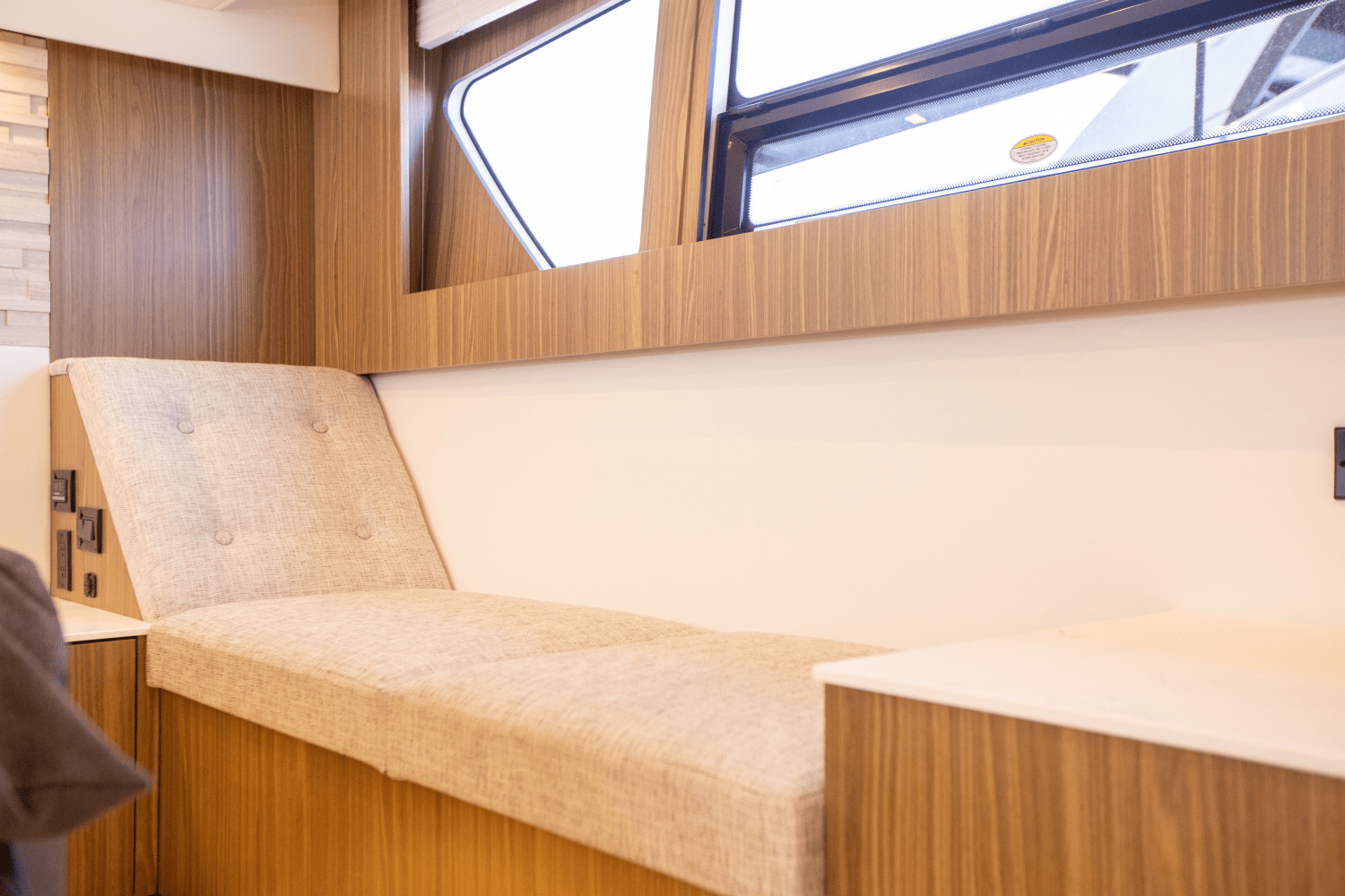 Slide: The Image of Cruisers Yachts 50 Cantius 2024 - 66