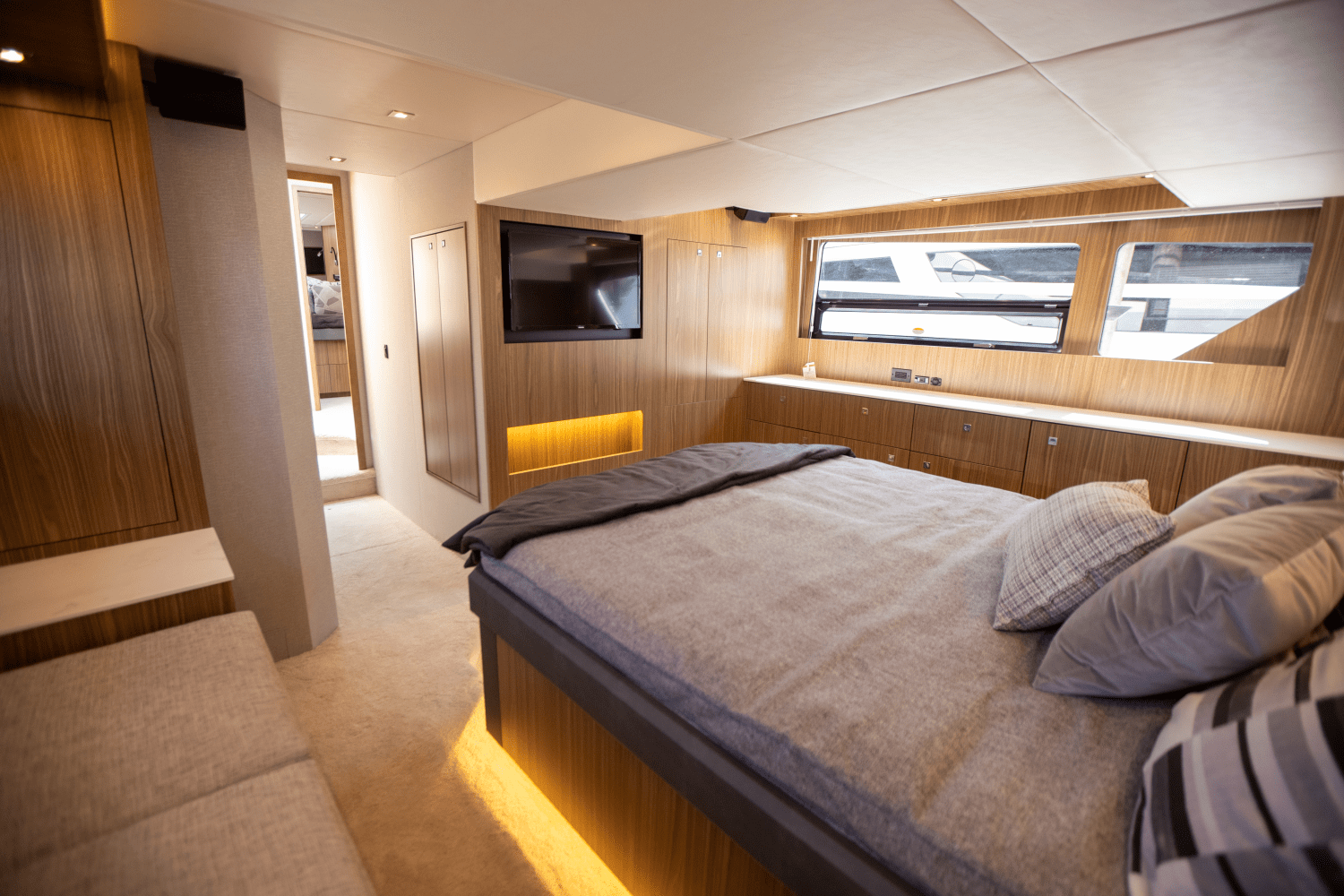 Slide: The Image of Cruisers Yachts 50 Cantius 2024 - 67