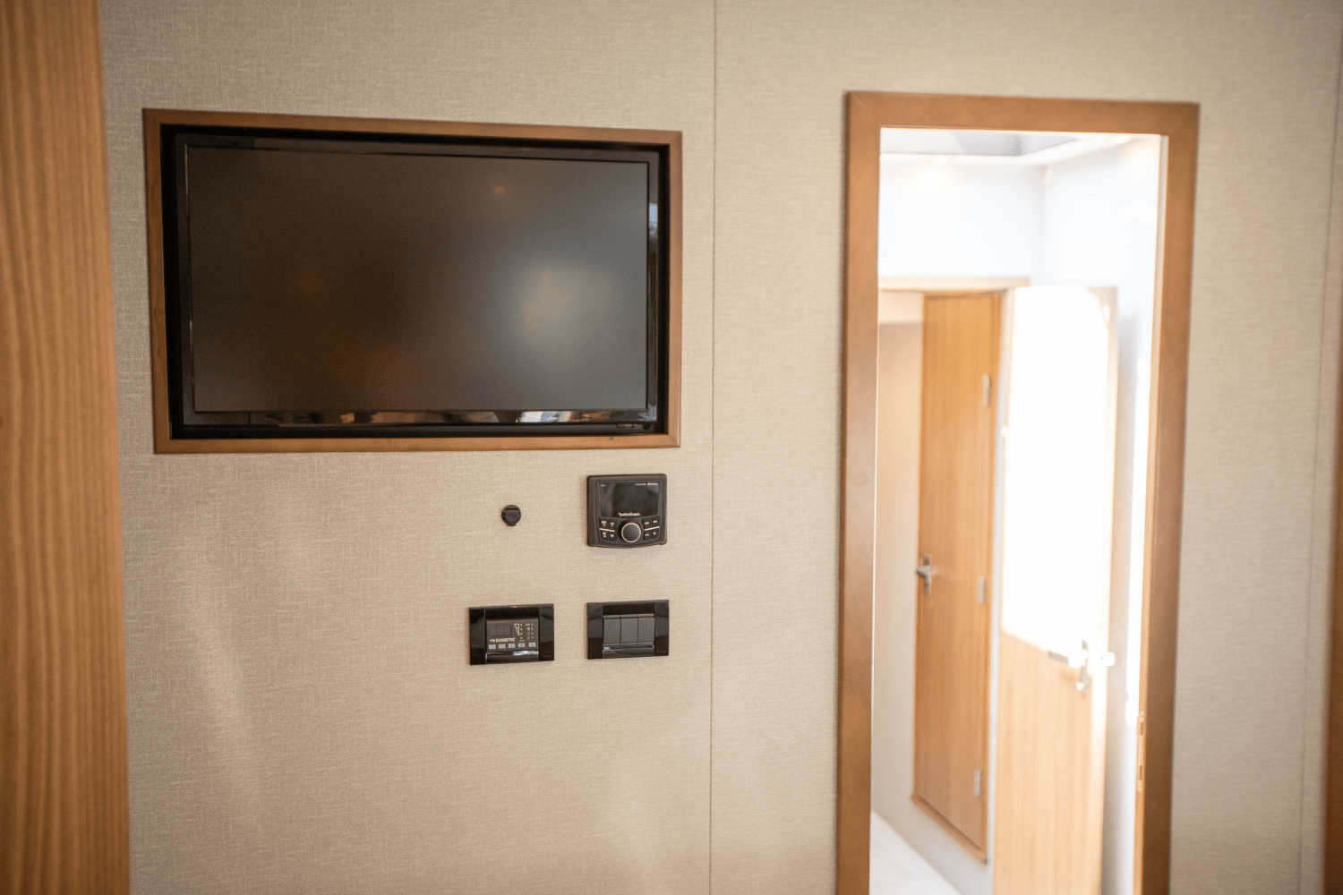 Slide: The Image of Cruisers Yachts 50 Cantius 2024 - 72