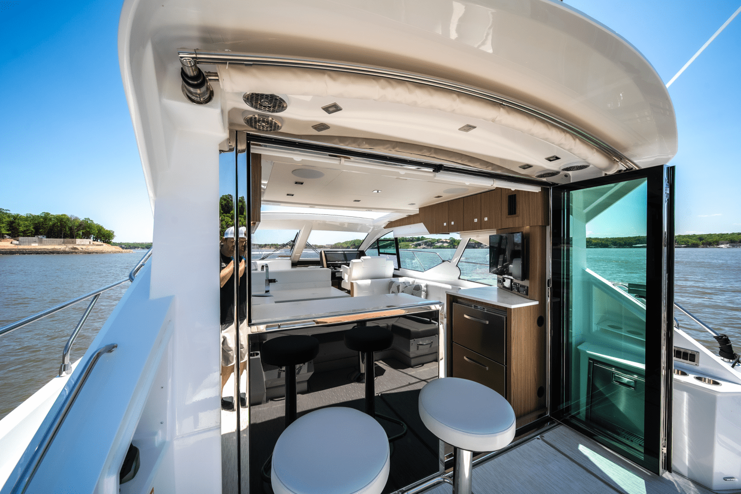 Slide: The Image of Cruisers Yachts 50 Cantius 2025 - 20