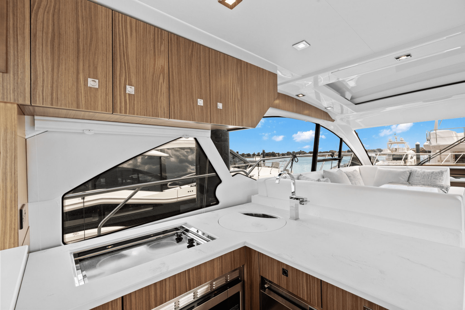 Slide: The Image of Cruisers Yachts 50 Cantius 2025 - 22