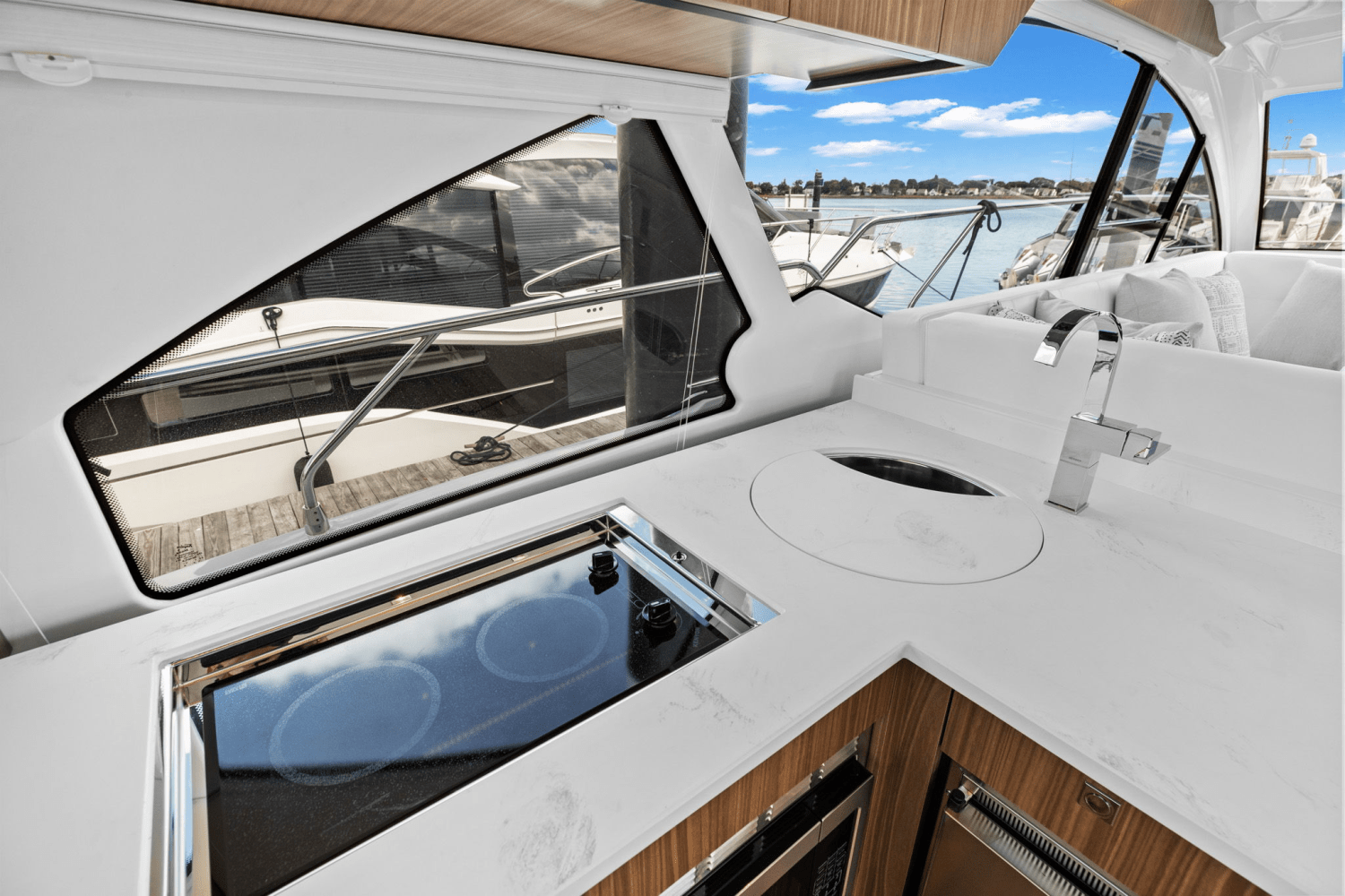 Slide: The Image of Cruisers Yachts 50 Cantius 2025 - 23
