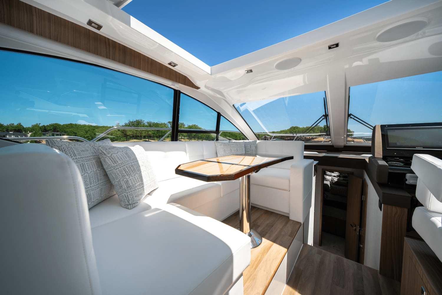 Slide: The Image of Cruisers Yachts 50 Cantius 2025 - 29