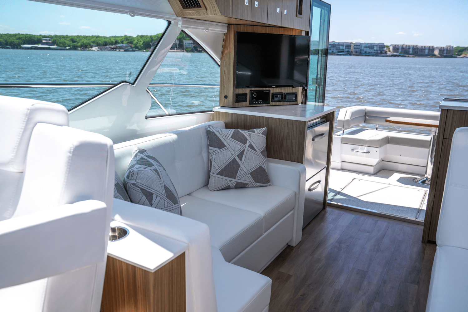 Slide: The Image of Cruisers Yachts 50 Cantius 2025 - 30
