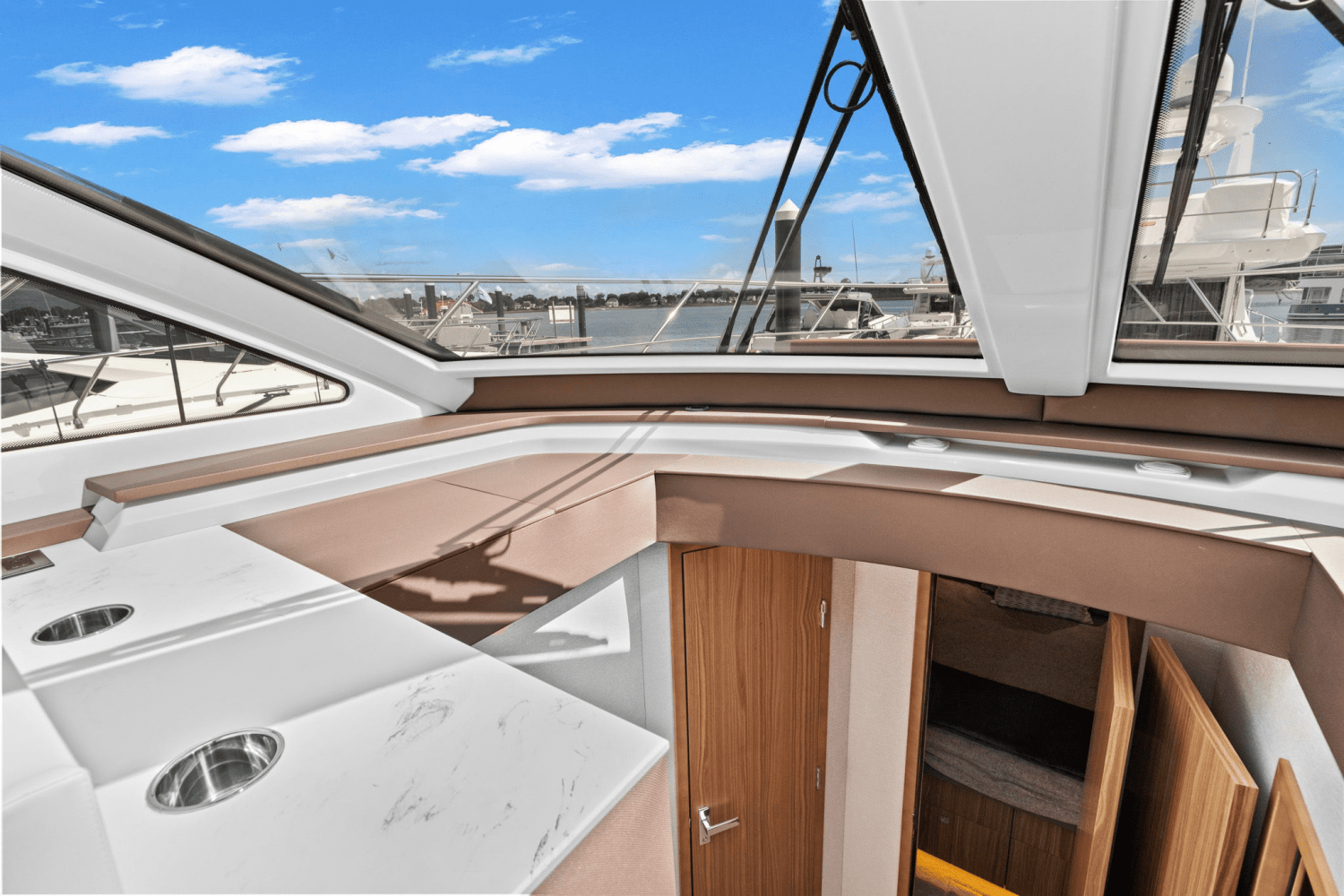 Slide: The Image of Cruisers Yachts 50 Cantius 2025 - 35