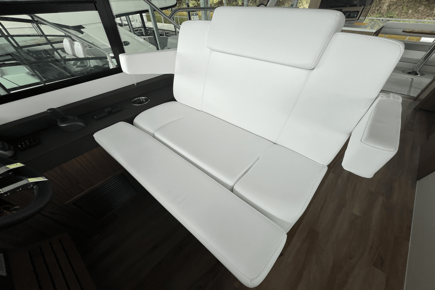 Slide: The Image of Cruisers Yachts 50 Cantius 2025 - 42