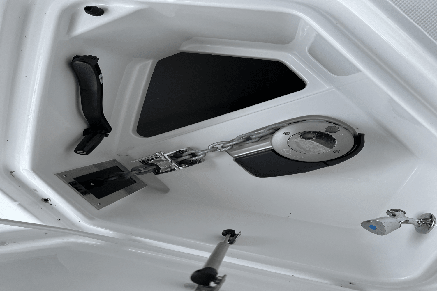 Slide: The Image of Cruisers Yachts 50 Cantius 2025 - 51