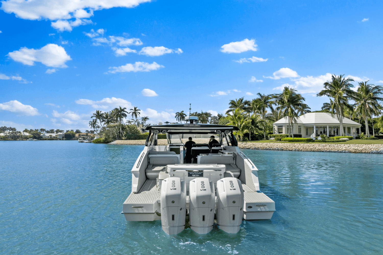 Slide: The Image of Cruisers Yachts 50 GLS Outboard 2025 - 15