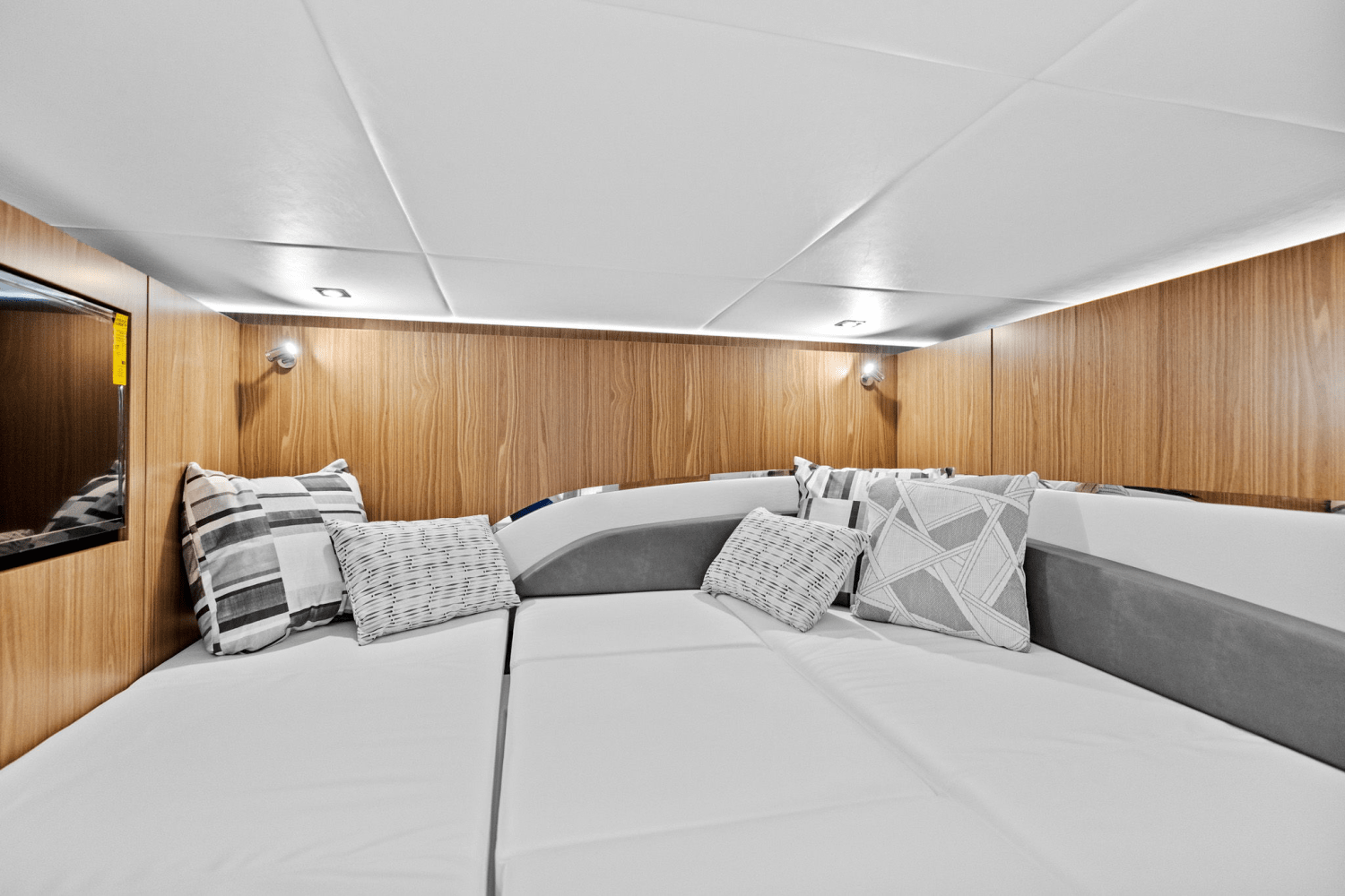 Slide: The Image of Cruisers Yachts 50 GLS Outboard 2025 - 33