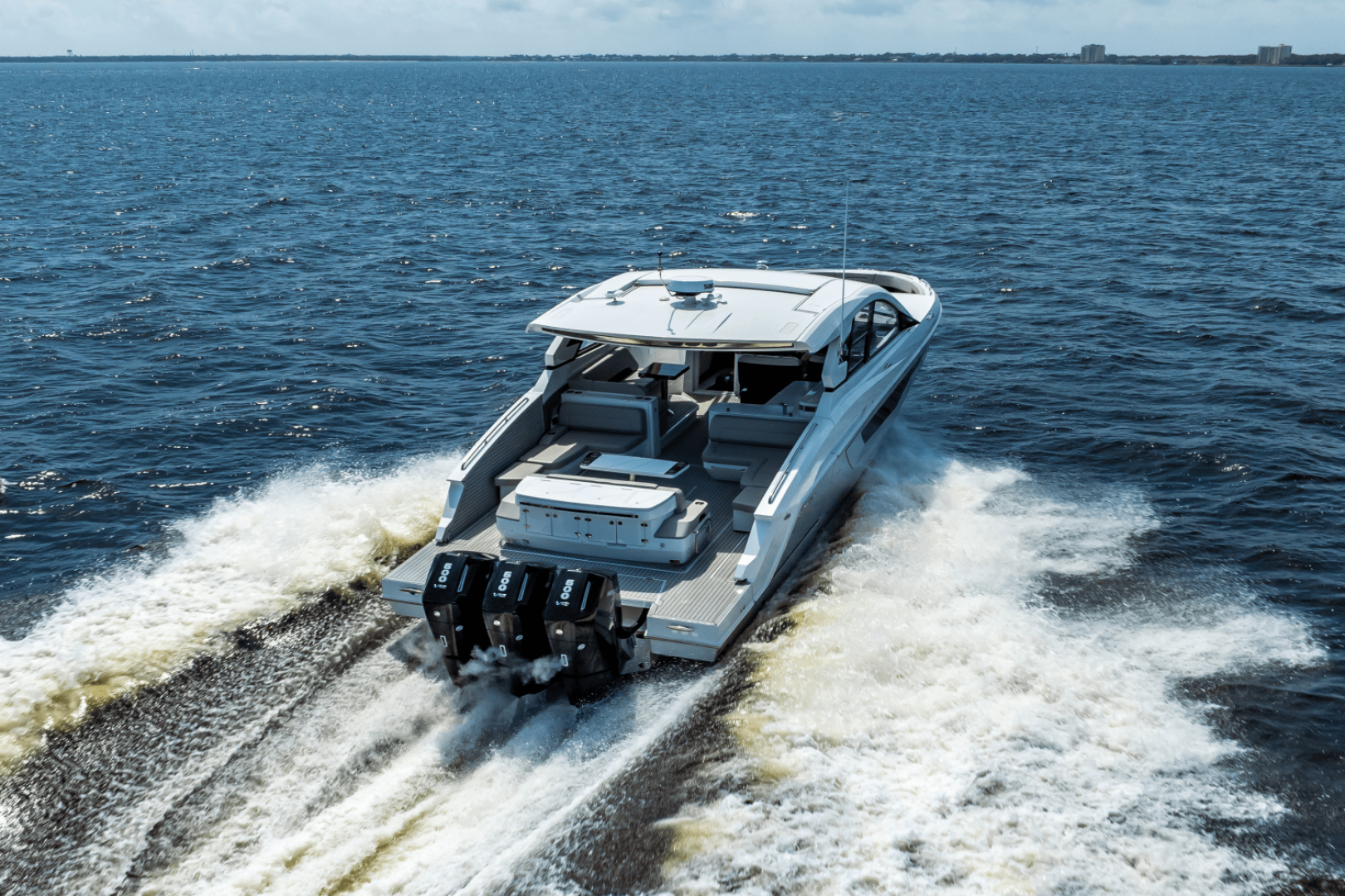 Slide: The Image of Cruisers Yachts 50 GLS Outboard 2025 - 5263785