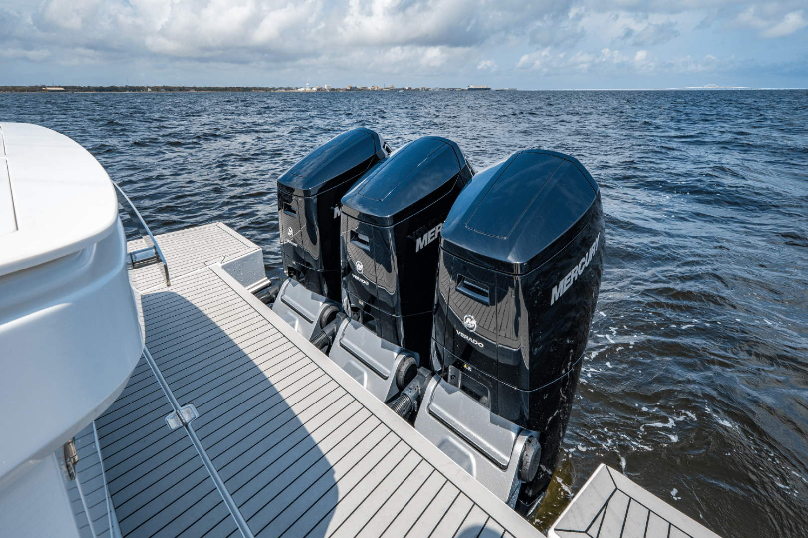 Slide: The Image of Cruisers Yachts 50 GLS Outboard 2025 - 5263789