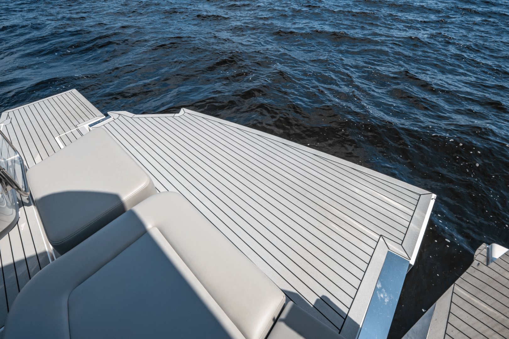 Slide: The Image of Cruisers Yachts 50 GLS Outboard 2025 - 5263790