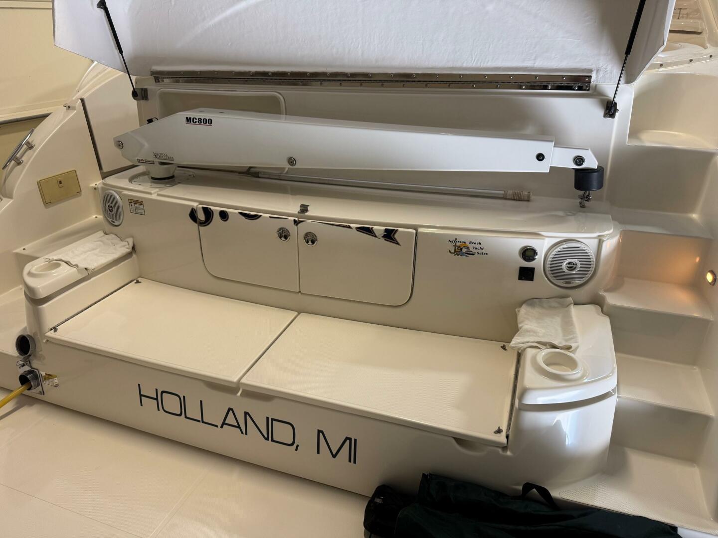 Slide: The Image of Cruisers Yachts 540 Express 2004 - 5335377