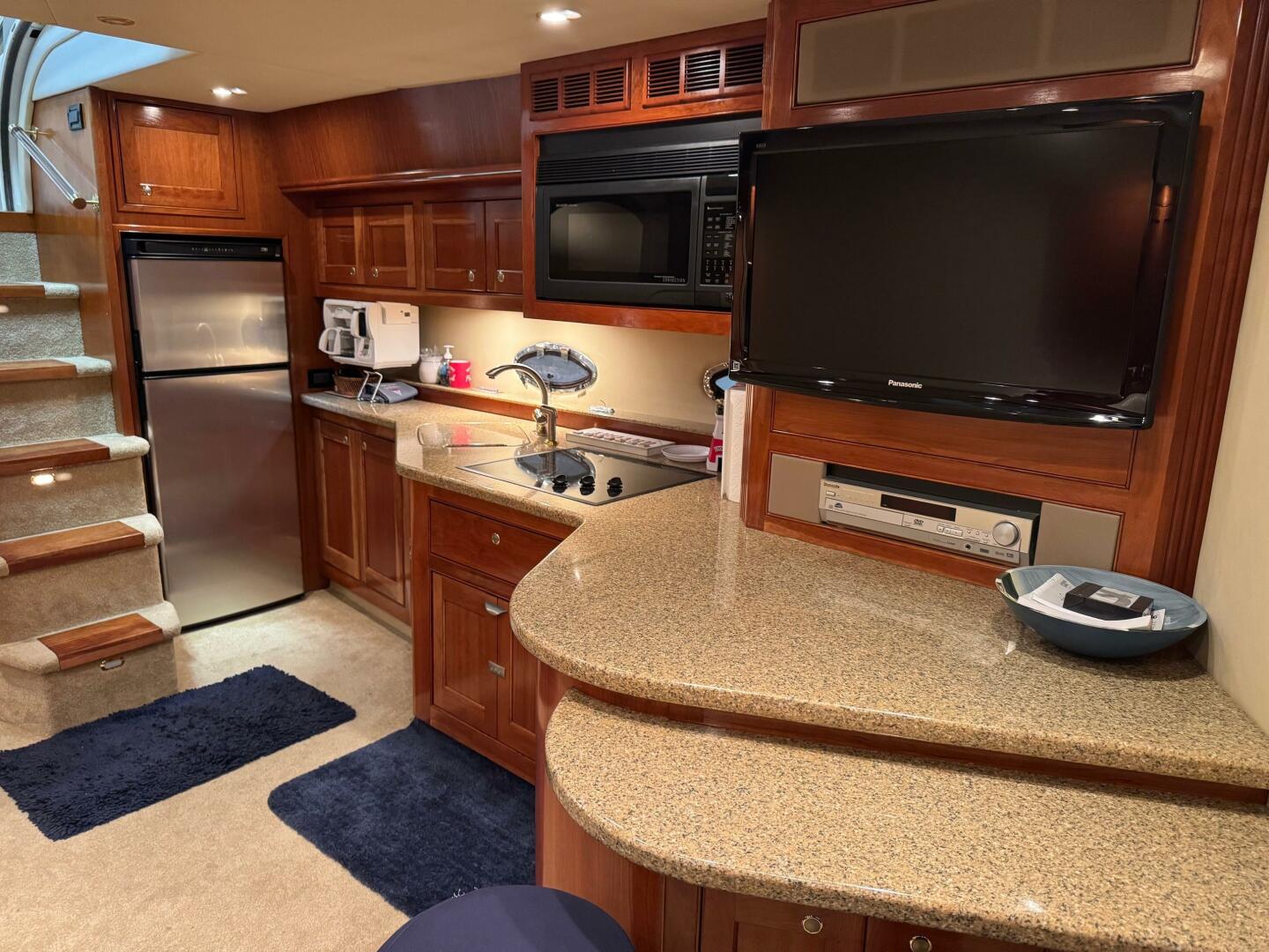 Slide: The Image of Cruisers Yachts 540 Express 2004 - 5335391