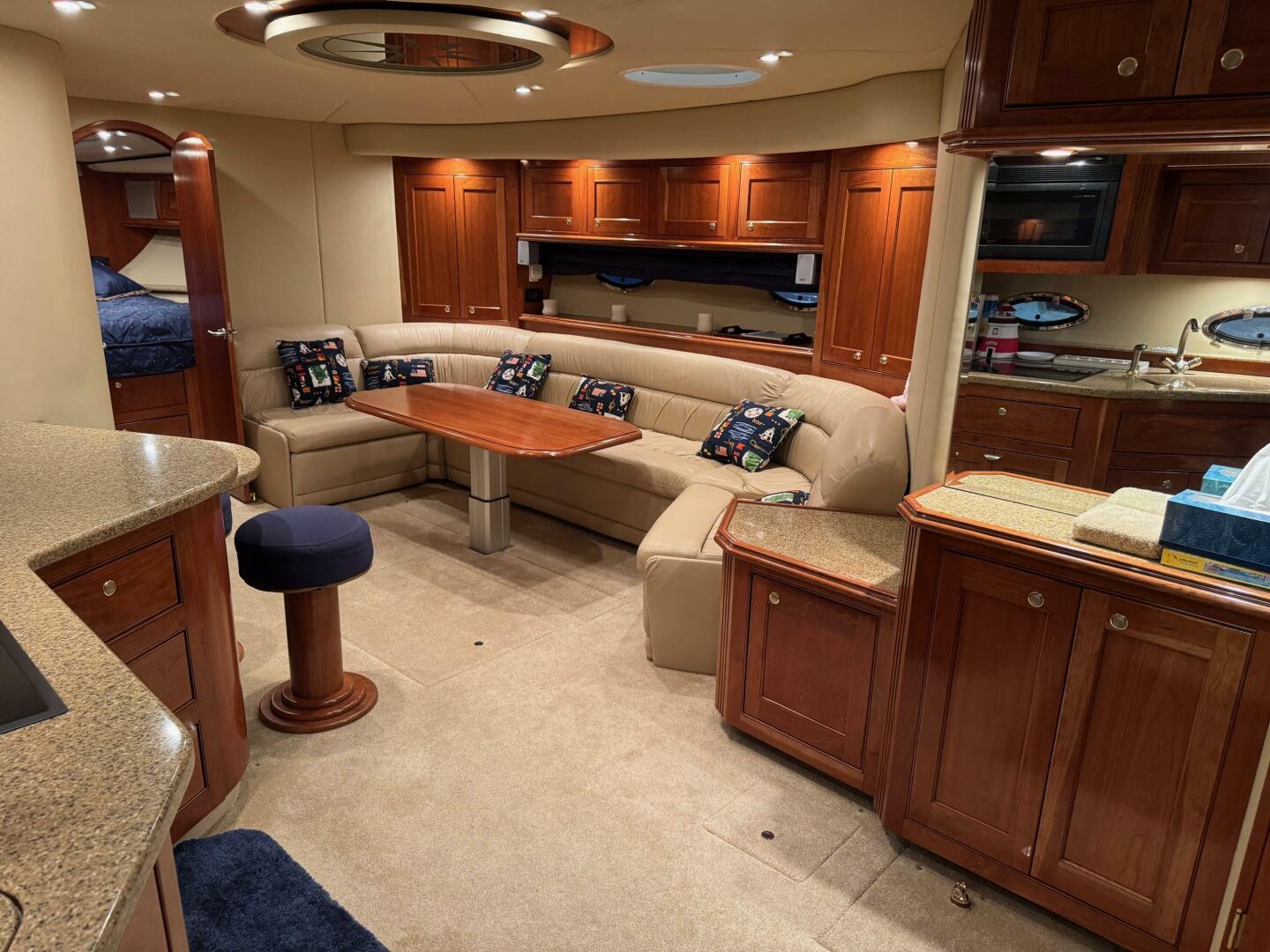 Slide: The Image of Cruisers Yachts 540 Express 2004 - 5335406