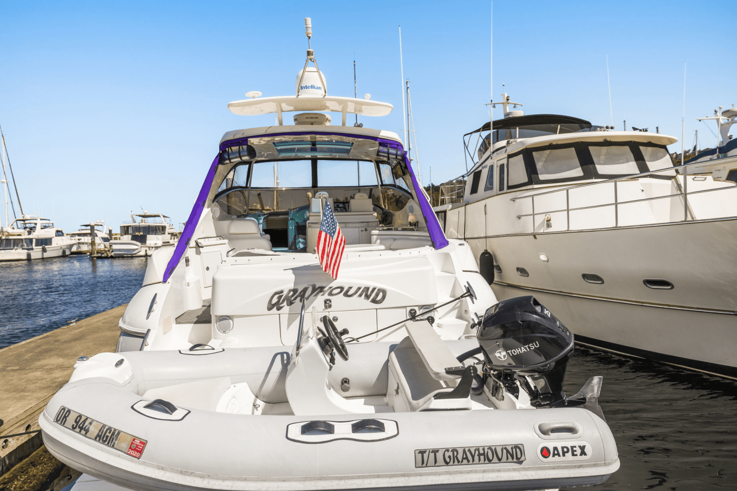 Slide: The Image of Cruisers Yachts 540 EXPRESS 2005 - 20