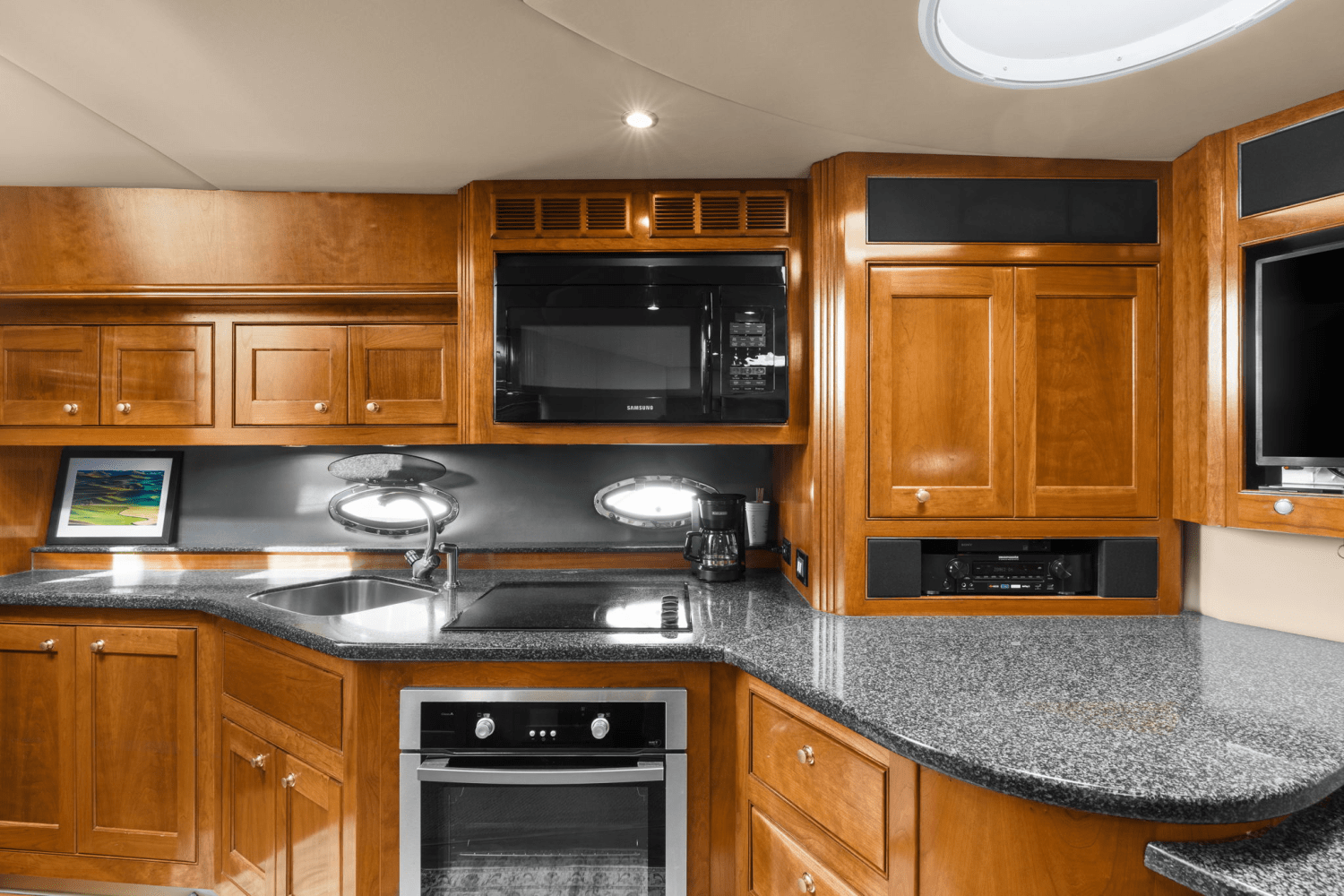 Slide: The Image of Cruisers Yachts 540 EXPRESS 2005 - 8